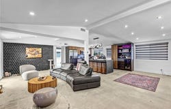 20562 Skouras, Winnetka, CA 91306