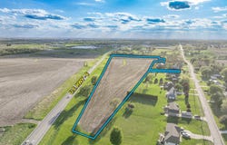 04 U.S. Highway 6, Newton, IA 50208