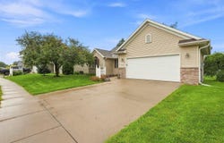 1631 Wetherby, IowaCity, IA 52240