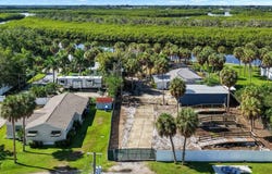 102 TROUVE Lane, RUSKIN, FL 33570