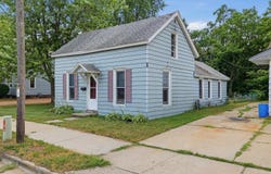 2142 STRONGS AVENUE, Stevens Point, WI 54481