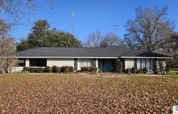 111 BURNSIDE DRIVE, Tallulah, LA 71282