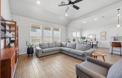 903 Simmental Loop, Hutto, TX 78634