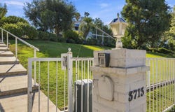 3713 Pinehurst Drive, Bakersfield, CA 93306