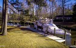 50 Gilgo Road, Oriental, NC 28571