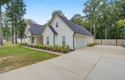 263 DRY FIELD Rd, Byhalia, MS 38611