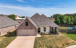 104 Brimestone Loop, Benton, LA 71006