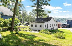 32 Ells Road, Hampstead, NH 03841