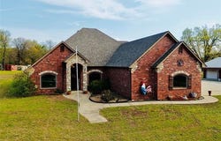 12619 E 233 Road S, Webbers Falls, OK 74470
