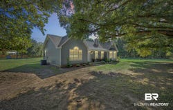 13860 White Road, Silverhill, AL 36576