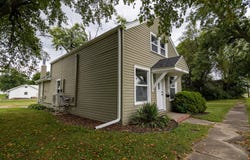 206 N Mead St, Cameron, MO 64429