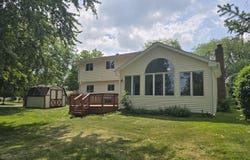 1080 Dresden Drive, Hoffman Estates, IL 60192
