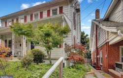 5 MONROE Street, MOHNTON, PA 19540