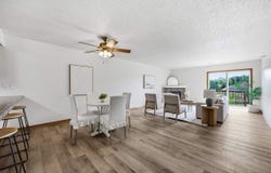 556 W Side Dr, IowaCity, IA 52246