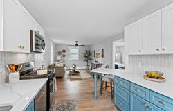 62 WARREN Avenue, BELLMAWR, NJ 08031
