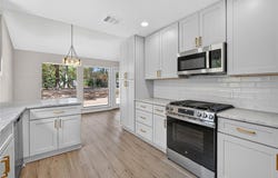 11202 Balcones Woods Cv, Austin, TX 78759