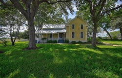 10398 Adamcik Road, Weimar, TX 78962