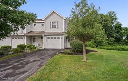 40 Cobblestone Court, Schenectady, NY 12306
