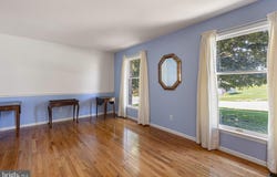 119 E WILKERDEAN Drive E, NEWARK, DE 19711