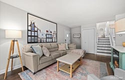 1022 E Jefferson Avenue, Wheaton, IL 60187