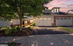 44367 OAKMONT MANOR Square, ASHBURN, VA 20147