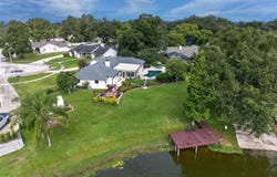 906 RETRIEVER Avenue, SEFFNER, FL 33584