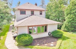 429 Edgewater, Algonac, MI 48001