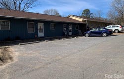1006 3rd Street SE, Hickory, NC 28602