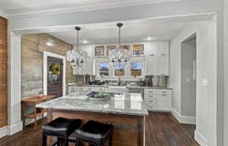 300 W College Street, Grapevine, TX 76051