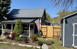 103 W 4TH St, Wallowa, OR 97885