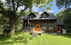 30 Hunt Road, Belfast, ME 04915