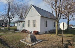 307 E Jenkins, Steeleville, IL 62288