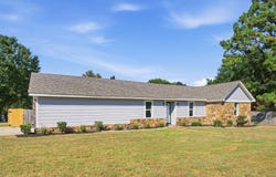 6206 KIRBY DOWNS Dr, Memphis, TN 38115