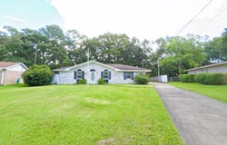 1800 Pat Drive, Gautier, MS 39553