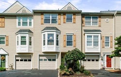 470 Cherryhill Dr, Cecil, PA 15017