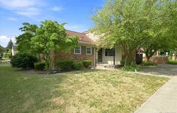20691 Wedgewood Drive, Grosse Pointe Woods, MI 48236