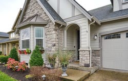 422 TURNBERRY Ave, Woodburn, OR 97071