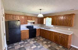 1061 New Hope Road, New Haven, KY 40051