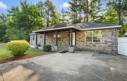 5624 E Broad St., Texarkana, AR 71854