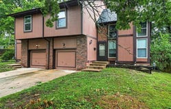 7606 W 86th Street, Overland Park, KS 66212