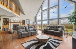 19 Walnut Hill Drive, GALENA, IL 61036