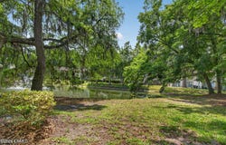 96 Mathews Drive, Hilton Head Island, SC 29926