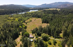 3216 Dufort Rd, Sagle, ID 83860