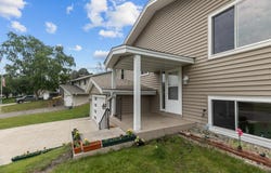 4990 148th Path W, Apple Valley, MN 55124