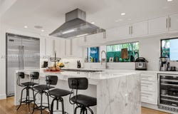 2802 Prairie Ave, Miami Beach, FL 33140