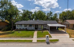 1418 Royal Drive, Kaufman, TX 75142