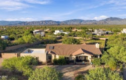 220 N Slate Drive, Vail, AZ 85641