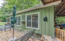 39 Beech Lane, Newland, NC 28657