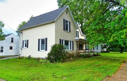 402 E Prospect Street, Durand, WI 54736