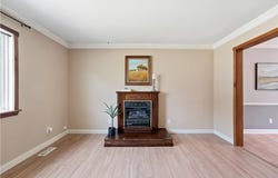 300 E Mason Street, La Monte, MO 65337